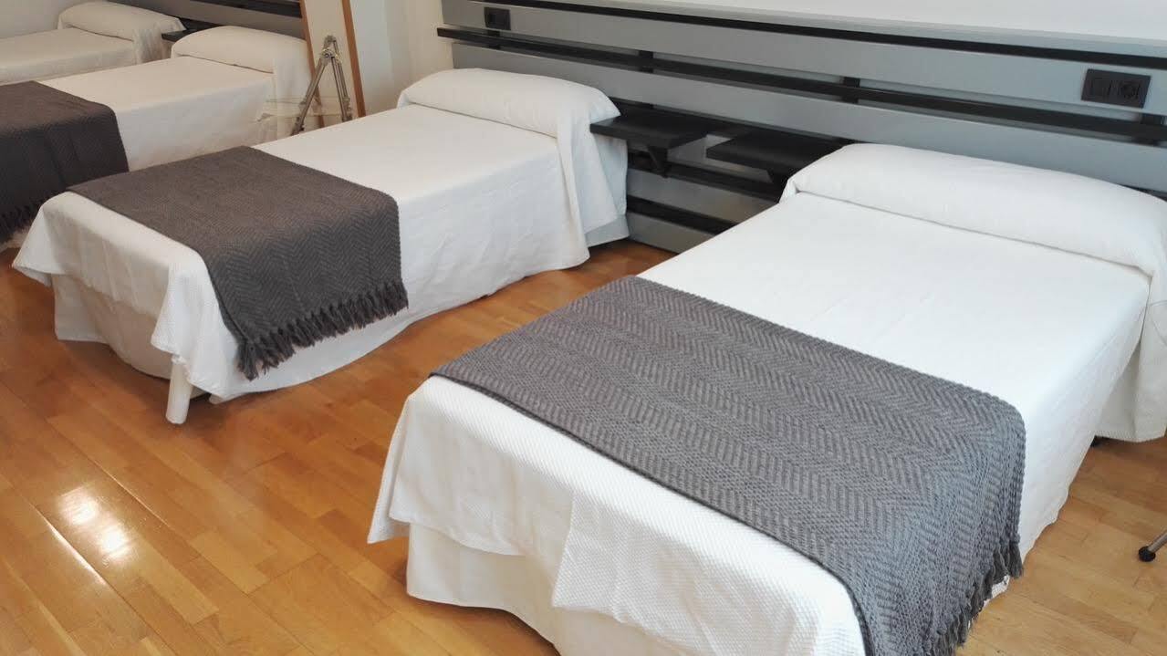 Hotel Ofi A Coruña Kültér fotó